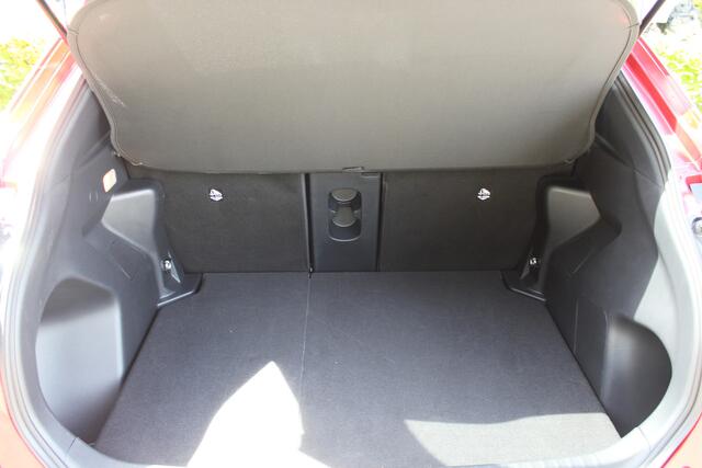 Toyota YARIS Cross 1.5 Hybrid 115 Dynamic | Rijklaar | Stoel/Stuur-verw. | Keyless | Adap. Cruise | Navi | Apple/Android | Clima | Bluetooth | Camera