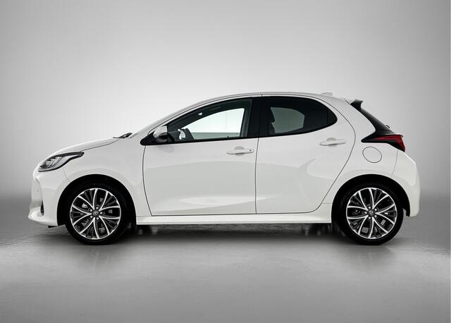 Toyota YARIS 1.5 Hybrid 130 Executive | BTW Voertuig | Stoel+stuurverwarming | dodehoek detectie | Parkeersensoren Voor+achter | Apple CarPlay/Android Auto | Cruise Control Adaptive | Draadloze telefoonlader |