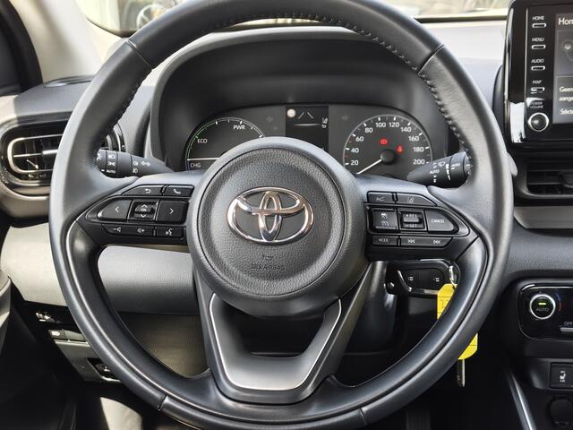 Toyota YARIS 1.5 Hybrid Active | Stoelverwarming | DAB | Lichtmetalen Velgen