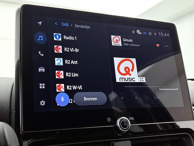 Toyota YARIS 1.5 Hybrid 115 Dynamic Comfort Pack | BTW voertuig | Dodehoek detectie | Stoel+stuurverwarming | Parkeersensoren voor+achter | Draadloze telefoonlader | Apple CarPlay/Android auto |