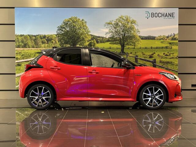 Toyota YARIS 1.5 Hybrid Launch Edition | Navigatie | Key less entry | 17" lm velgen | Privacyglas