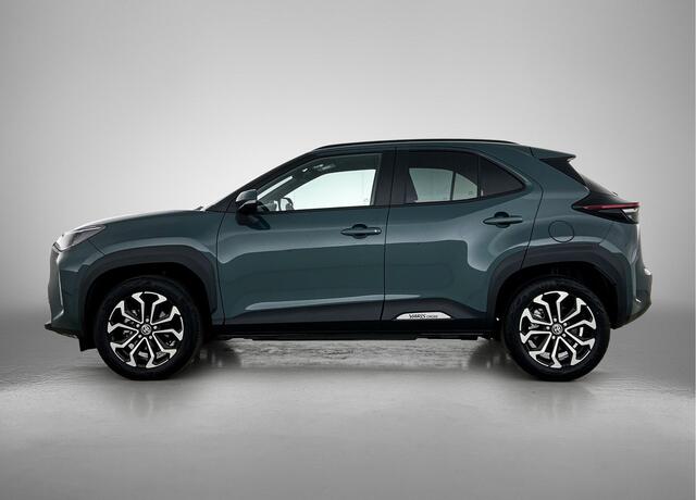 Toyota YARIS Cross 1.5 Hybrid 115 Dynamic Comfort Pack | BTW voertuig | Dodehoek detectie | Stuur+stoelverwarming | Parkeersensoren voor+Achter | Draadloze telefoonlader | Apple CarPlay/Android Auto | Cruise Control Adaptive | Achteruitrijcamera