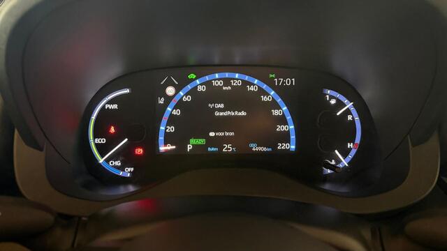 Toyota YARIS Cross 1.5 Hybrid Dynamic Navi / ACC / Camera / Winterpakket / ALLSEASON
