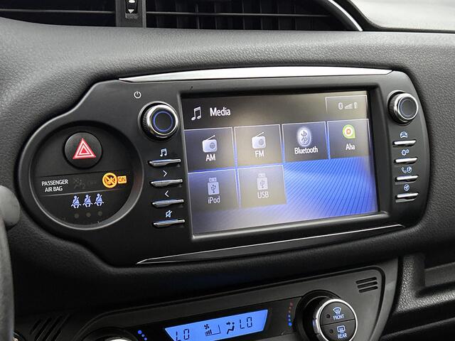 Toyota YARIS 1.5 Hybrid Executive | Dealer onderhouden | Climate Control | Cruise Control | Achteruitrijcamera | Half Lederen bekleding |