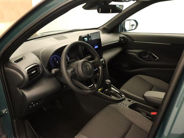 Toyota YARIS Cross 1.5 Hybrid 130 Dynamic - ACHTERUITRIJCAMERA - AUTOMATISCHE AIRCO - APPLE CARPLAY/ANDROID AUTO - DODEHOEKDETECTIE - ADAPTIEVE CRUISE CONTROL - STOEL/STUUR/VOORRUIT VERWARMING - - VERKEERSBORDDETECTIE - LED KOPLAMPEN - GROOTLICHTASSISTENT - DRAADLOZE 