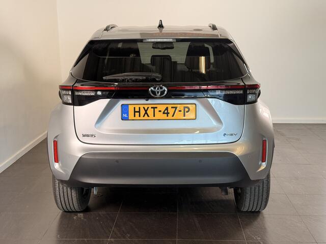 Toyota YARIS Cross 1.5 Hybrid 115 Dynamic | Stoel / Stuurverwarming | BSM | Parkeersensoren |