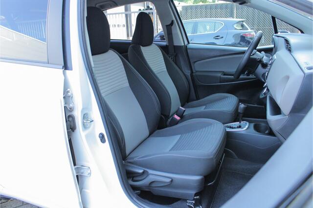 Toyota YARIS 1.5 Hybrid Dynamic |NL auto|climate control|navi|keyless|cruise control|camera|
