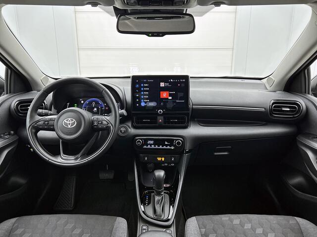 Toyota YARIS 1.5 Hybrid 115 Dynamic | Stoelverwarming | Metaallak |