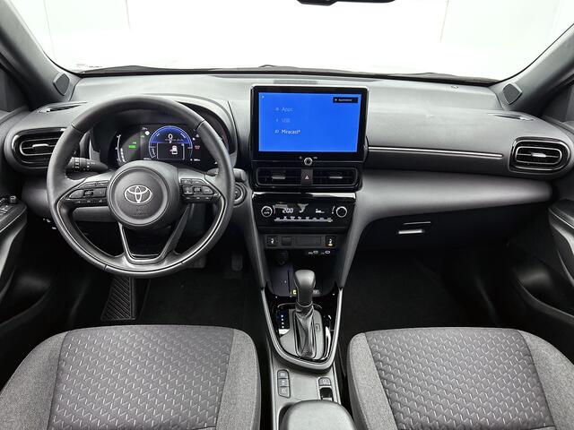 Toyota YARIS Cross 1.5 Hybrid 115 Dynamic Comfort Pack | BTW voertuig | Dodehoek detectie | Stoel+stuurverwarming | Parkeersensoren voor+achter | Apple CarPlay/Android auto | Cruise Control Adaptive | Achteruitrijcamera | Climate Control |