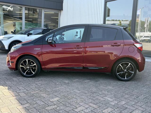 Toyota YARIS 1.5 Hybrid Bi-Tone Plus Trekhaak