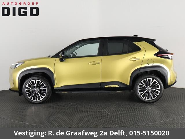 Toyota YARIS Cross 1.5 Hybrid Executive Bi-Tone | Panoramadak | Dodehoek Detectie | HUD | Navigatie