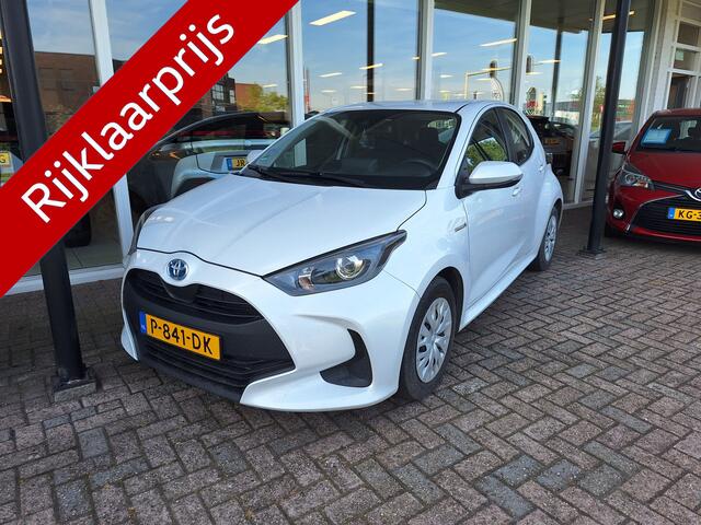 Toyota YARIS 1.5 Hybrid Active met parelmoer metallic