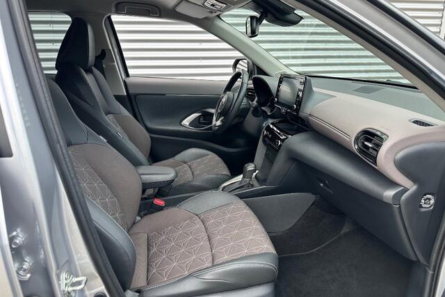 Toyota YARIS Cross 1.5 Hybrid Executive Bi-Tone Trekh.
