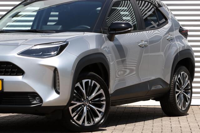 Toyota YARIS Cross 1.5 Hybrid Executive Bi-Tone Trekh.