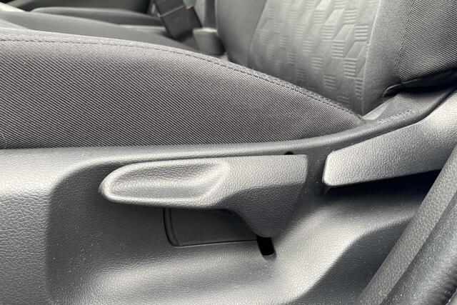 Toyota YARIS 1.5 Hybrid 115 Comfort , Lichtmetalen velgen