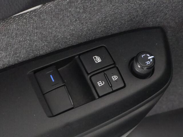 Toyota YARIS 1.5 Hybrid Active Sport | Stoelverwarming | Navigatie | Camera | Apple Carplay & AndroidAUTO |