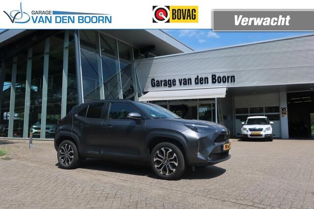 Toyota YARIS 1.5 HEV, Trekhaak, Stoel- en Stuurverwarming, Keyless voll, LED etc.