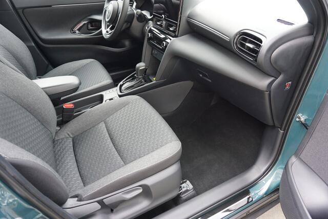 Toyota YARIS Cross 1.5 Hybrid 130 Dynamic |Navi|Carplay|PDC V+A|Dodehoek|Stoel en stuurverw.|Camera|