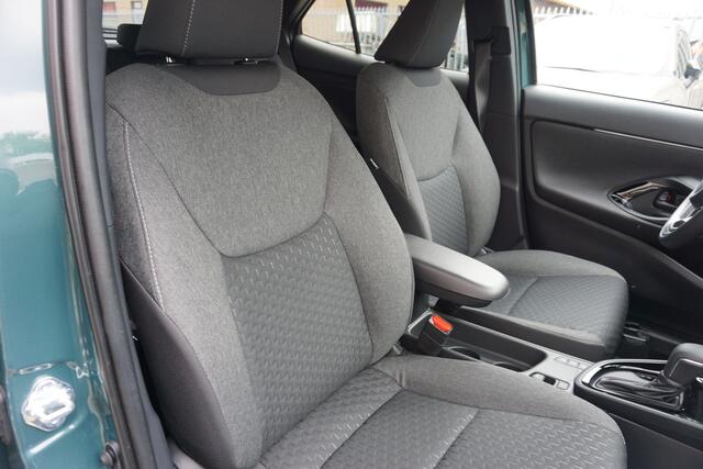 Toyota YARIS Cross 1.5 Hybrid 130 Dynamic |Navi|Carplay|PDC V+A|Dodehoek|Stoel en stuurverw.|Camera|