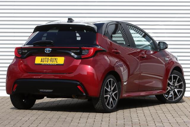 Toyota YARIS 1.5 Hybrid Executive Bi-Tone Head-Up / Navi