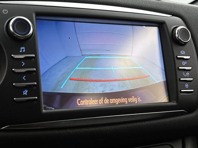 Toyota YARIS 1.5 Hybrid Energy Plus | Dealer Onderhouden | Navigatie | Climate Control | Parkeersensoren Achter | Achteruitrijcamera | Armsteun |