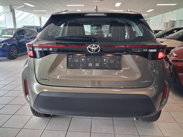 Toyota YARIS Cross 1.5 Hybrid 115 Active Edition |PDC |