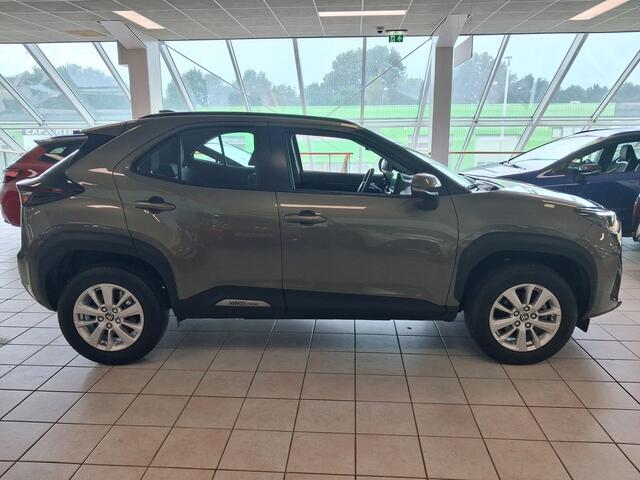Toyota YARIS Cross 1.5 Hybrid 115 Active Edition |PDC |