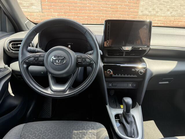 Toyota YARIS Cross 1.5 Hybrid Explore Keyless starten + entry, Draadloze telefoon oplader