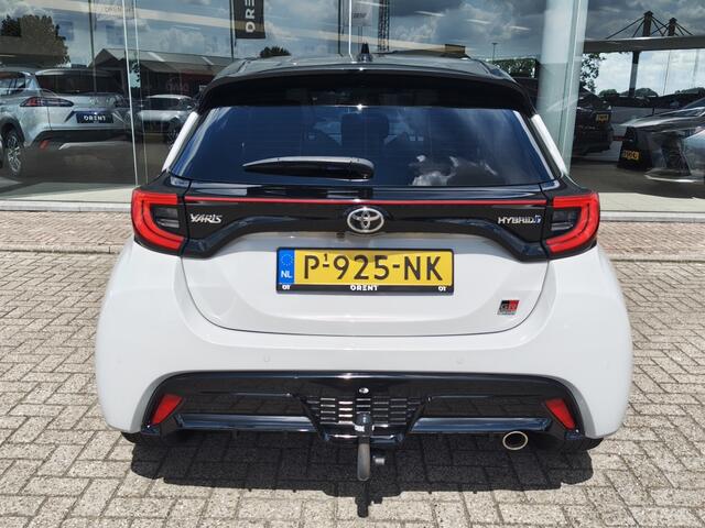 Toyota YARIS 1.5 Hybrid GR Sport | Premium Pack | Trekhaak | Pano | JBL | HUD