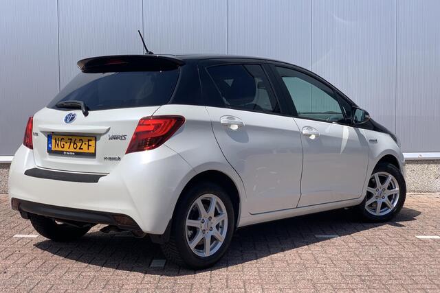 Toyota YARIS 1.5 Hybrid Volcano Edition Handbediening - Handgas en remmen!