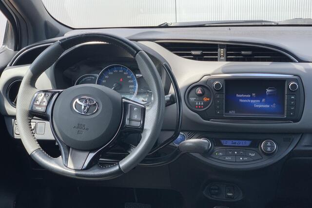 Toyota YARIS 1.5 Hybrid Volcano Edition Handbediening - Handgas en remmen!