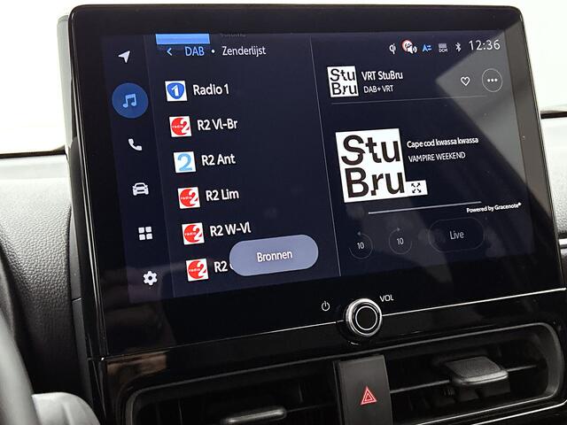 Toyota YARIS Cross 1.5 Hybrid 115 Dynamic Comfort Pack | BTW voertuig | Dodehoek detectie | stoel+stuurverwarming | Parkeersensoren voor+achter | Draadloze telefoonlader | Apple CarPlay/Android Auto | Cruise Control Adaptive |