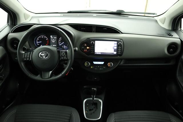 Toyota YARIS 1.5 VVT-i Aspiration | Automaat | Airco | Cruise Control | Achteruitrijcamera | Navigatie |