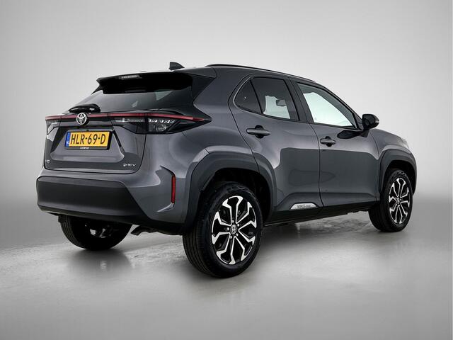 Toyota YARIS Cross 1.5 Hybrid 115 First Edition | NL-Auto | Parkeercamera |