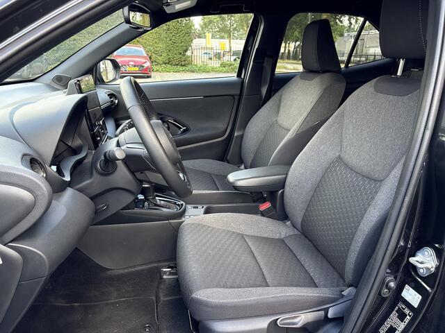 Toyota YARIS Cross 1.5 Hybrid 115 Dynamic **DODE HOEK DETECTIE/ PARKEERSENSOREN/ STOELVERWARMIING**