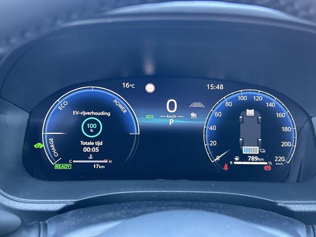 Toyota YARIS 1.5 Hybrid 130 Executive **STOELVERWARMING/ DODEHOEK DETECTIE/ PARKEERSENSOREN**