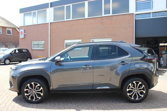 Toyota YARIS Cross 1.5 Hybrid 130 Dynamic | Comfort pack | Dodehoeksensor | Stuur- en Stoelverwarming |