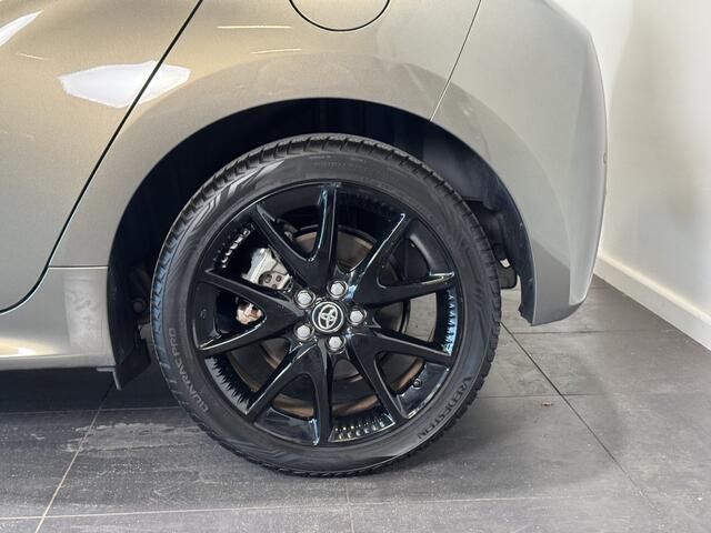 Toyota YARIS 1.5 Hybrid Executive | Afneembare trekhaak | All season banden | BSM |