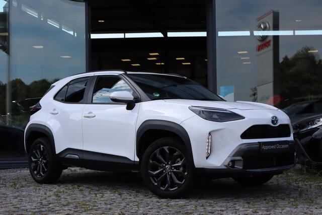 Toyota YARIS Cross 1.5 Hybrid Explore, LM Velgen, Parkeersensoren, Navi, Apple carplay / Android auto.