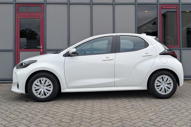 Toyota YARIS 1.5 Hybrid Active Trekhaak Apple Carplay / Android Auto