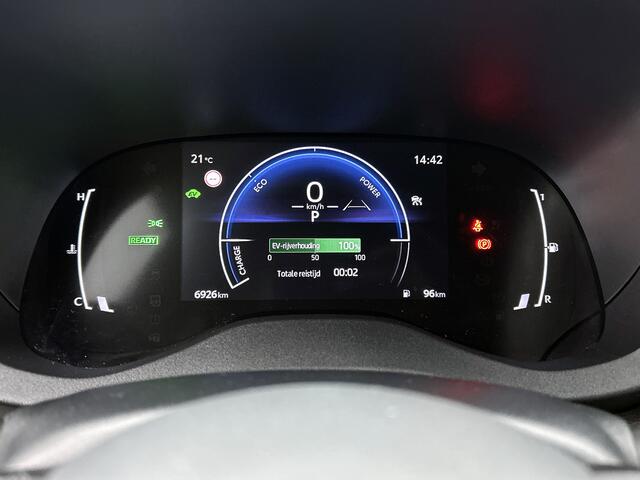 Toyota YARIS Cross 1.5 Hybrid 115 First Edition Comfort Pack | BTW voertuig | Dodehoek detectie | Stoel+stuurverwarming | Parkeersensoren voor+achter | Draadloze telefoonlader | Apple CarPlay/Android Auto | Cruise Control Adaptive |