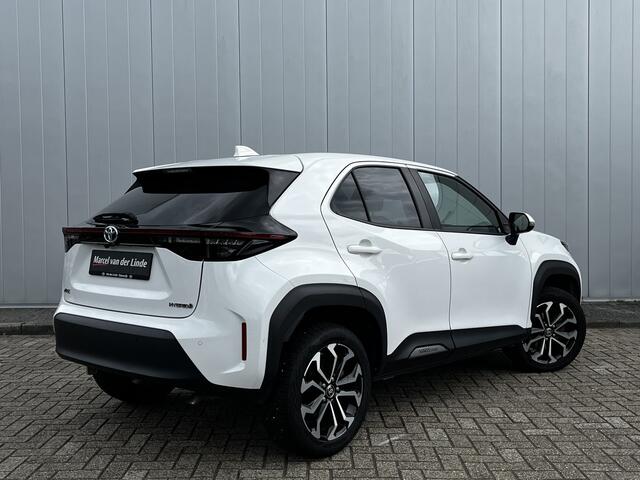 Toyota YARIS Cross 1.5 Hybrid Dynamic Limited Stoel Verwarming Parkeer en Dodehoek Sensoren