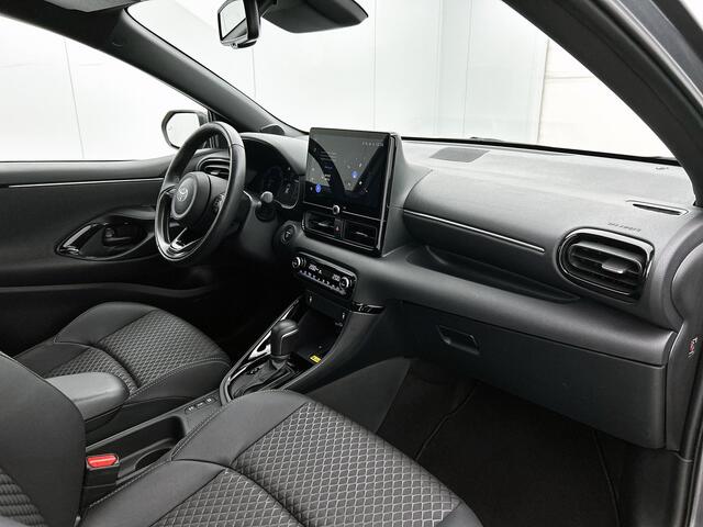 Toyota YARIS 1.5 Hybrid 130 Executive | Parkeersensoren V+A | Stuur-Stoelverwarming |