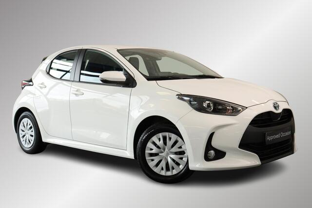 Toyota YARIS 1.5 Hybrid Active, Navi, DAB, Keyless Entry, Apple Carplay / Android Auto, Camera!