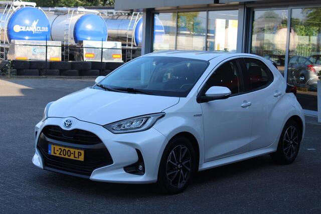 Toyota YARIS 1.5 Hybrid Dynamic Parelmoer/Led/Adaptive Cruise