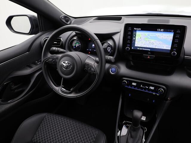 Toyota YARIS 1.5 Hybrid Executive | JBL | Keyless | Head Up | Stoelverw. | Navi | Prijs Rijklaar!!