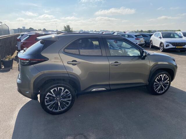 Toyota YARIS Cross 1.5 Hybrid 130 Executive Panaramadak, Stoelverwarming, PDC, Smart Key, LMV, LED, Navigatie, Achteruitrijcamera