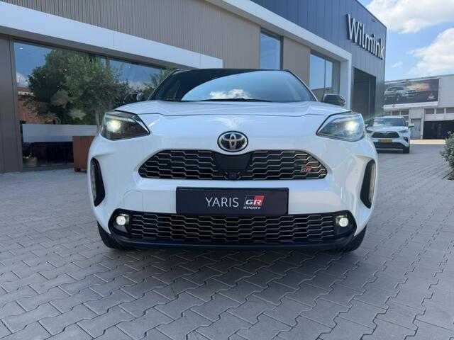 Toyota YARIS Cross 1.5 Hybrid GR Sport | JBL | Blindspot | Electr. Achterklep | HUD