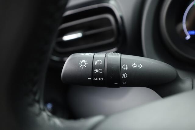 Toyota YARIS 1.5 Hybrid Dynamic | Keyless | Apple CarPlay & Android Auto | Cruise Control | Achteruitrijcamera | DAB | Airco