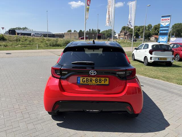 Toyota YARIS 1.5 Hybrid Launch Edition Camera I Carplay I All seasonbanden